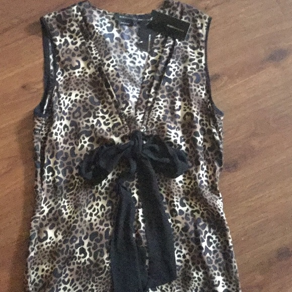 BCBG V-NECK LEOPARD PRINT DRESS WITH REVERSE TIE - Picture 8 of 8